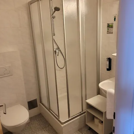 Bildungshaus Schloss Retzhof Otel