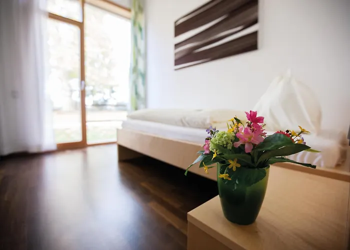 Bildungshaus Schloss Retzhof * 瓦格纳